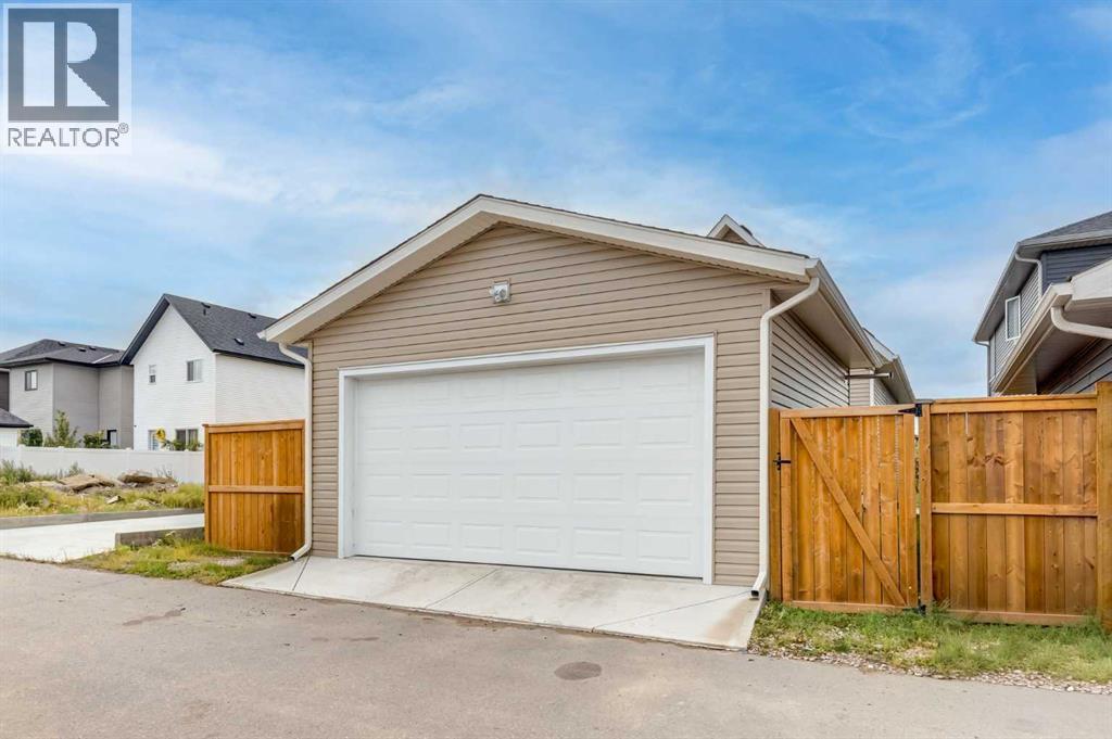 812 Reynolds Manor Sw, Airdrie, Alberta  T4B 5G2 - Photo 25 - A2249629