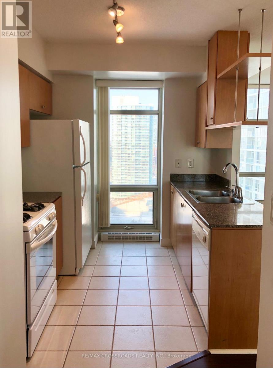 2806 - 35 Mariner Terrace, Toronto, Ontario  M5V 3V9 - Photo 3 - C12483578