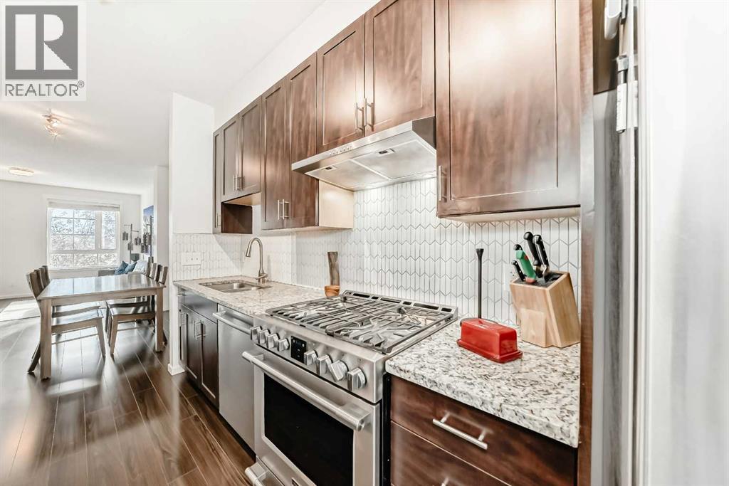 227 Copperpond Common Se, Calgary, Alberta  T2Z 1G5 - Photo 8 - A2266462