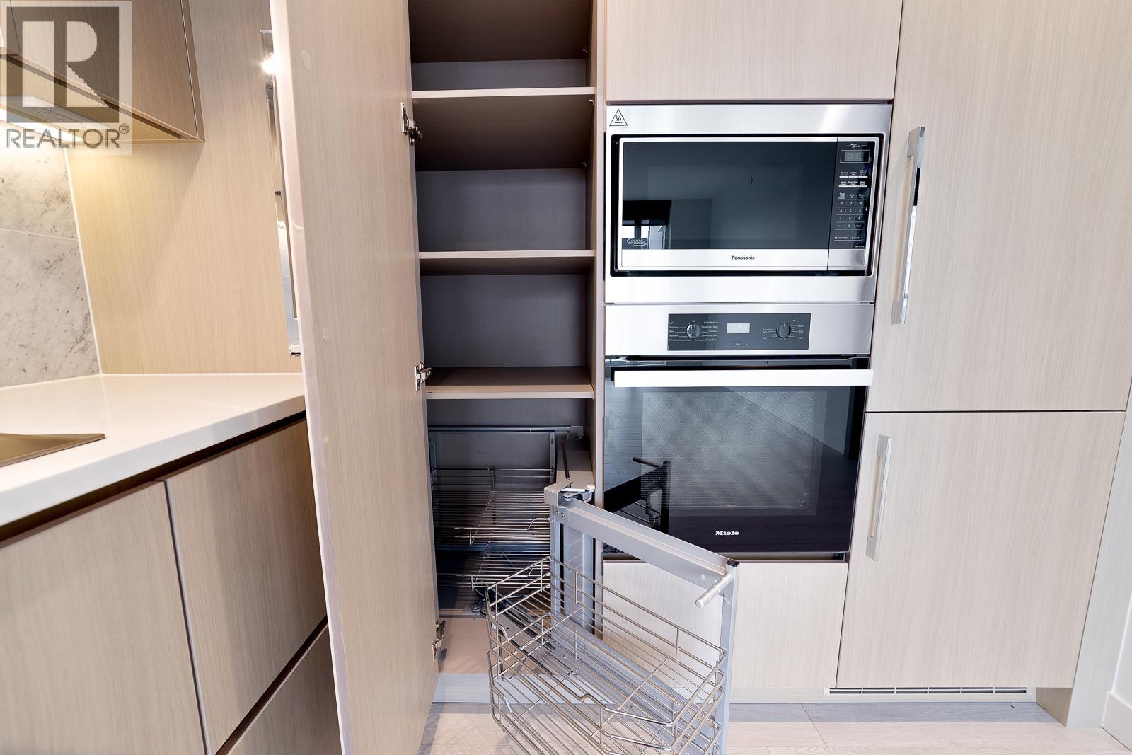 1214 1768 Cook Street, Vancouver, British Columbia  V5Y 0N3 - Photo 10 - R3059614