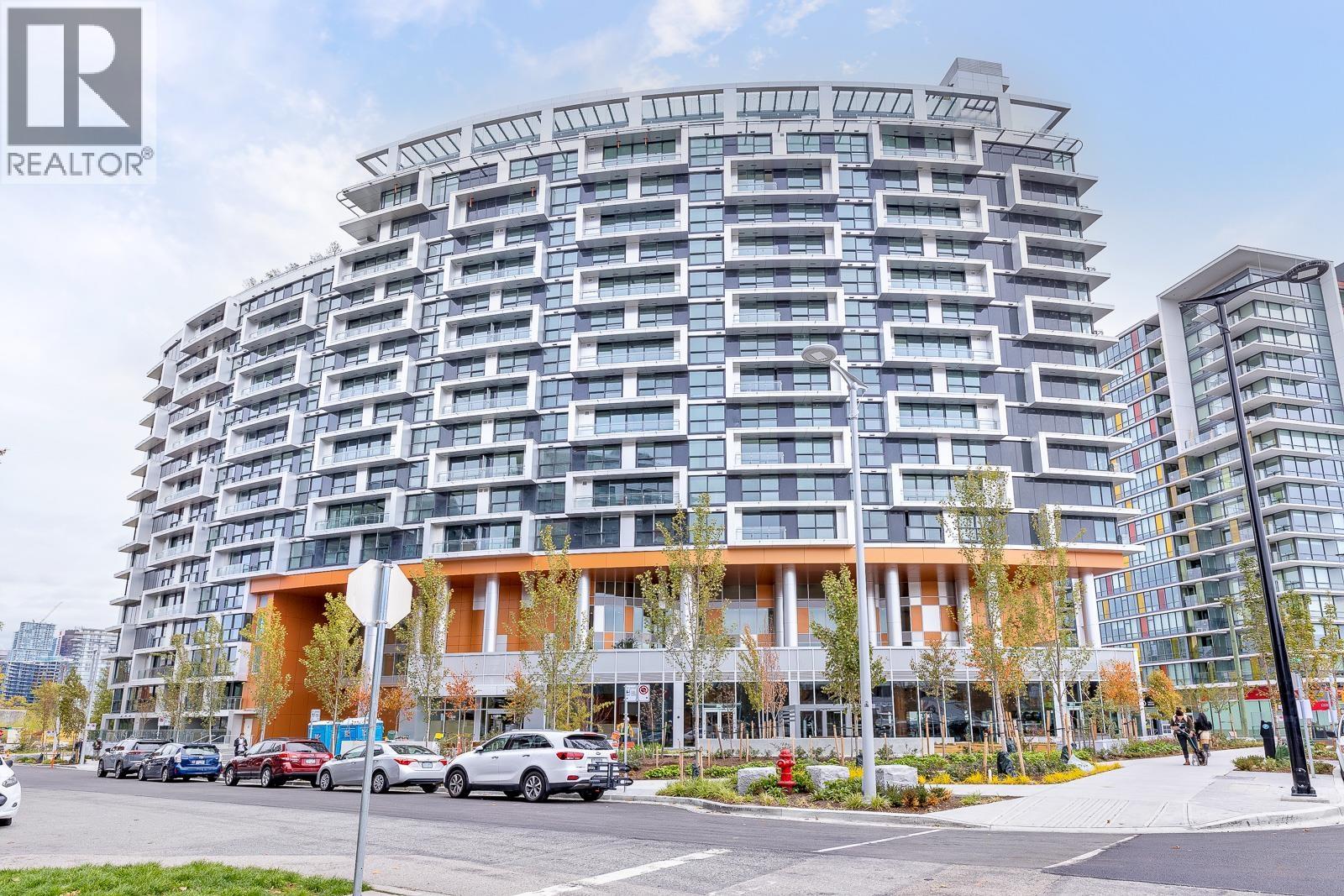 1214 1768 COOK STREET, Vancouver, British Columbia