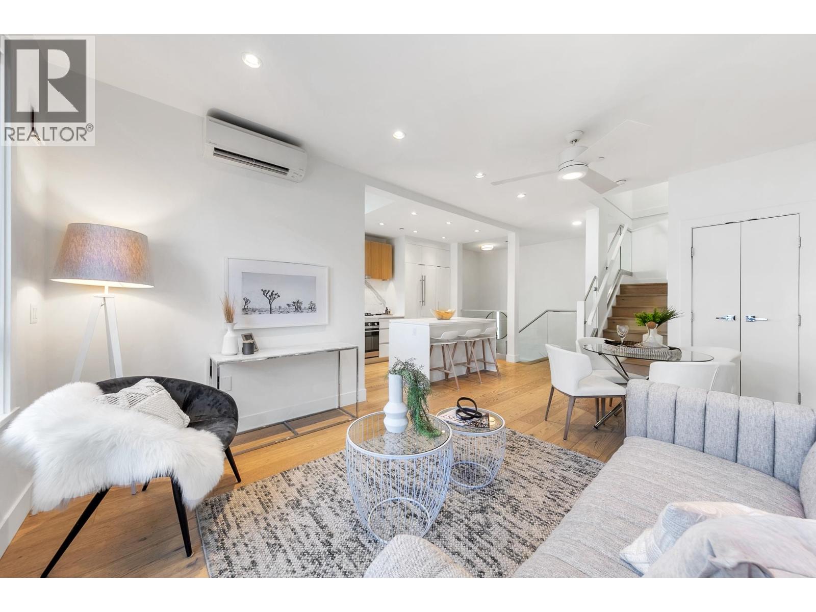 2431 W Broadway Street, Vancouver, British Columbia  V6K 2E8 - Photo 13 - R3061987