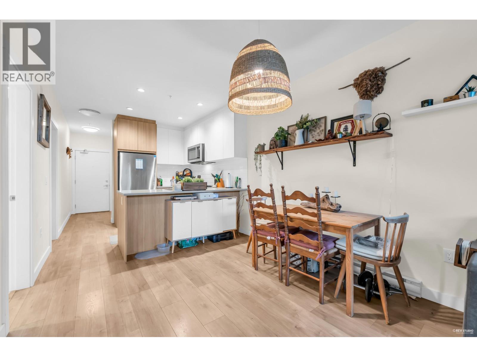 113 707 Como Lake Avenue, Coquitlam, British Columbia  V3J 0J5 - Photo 6 - R3061991