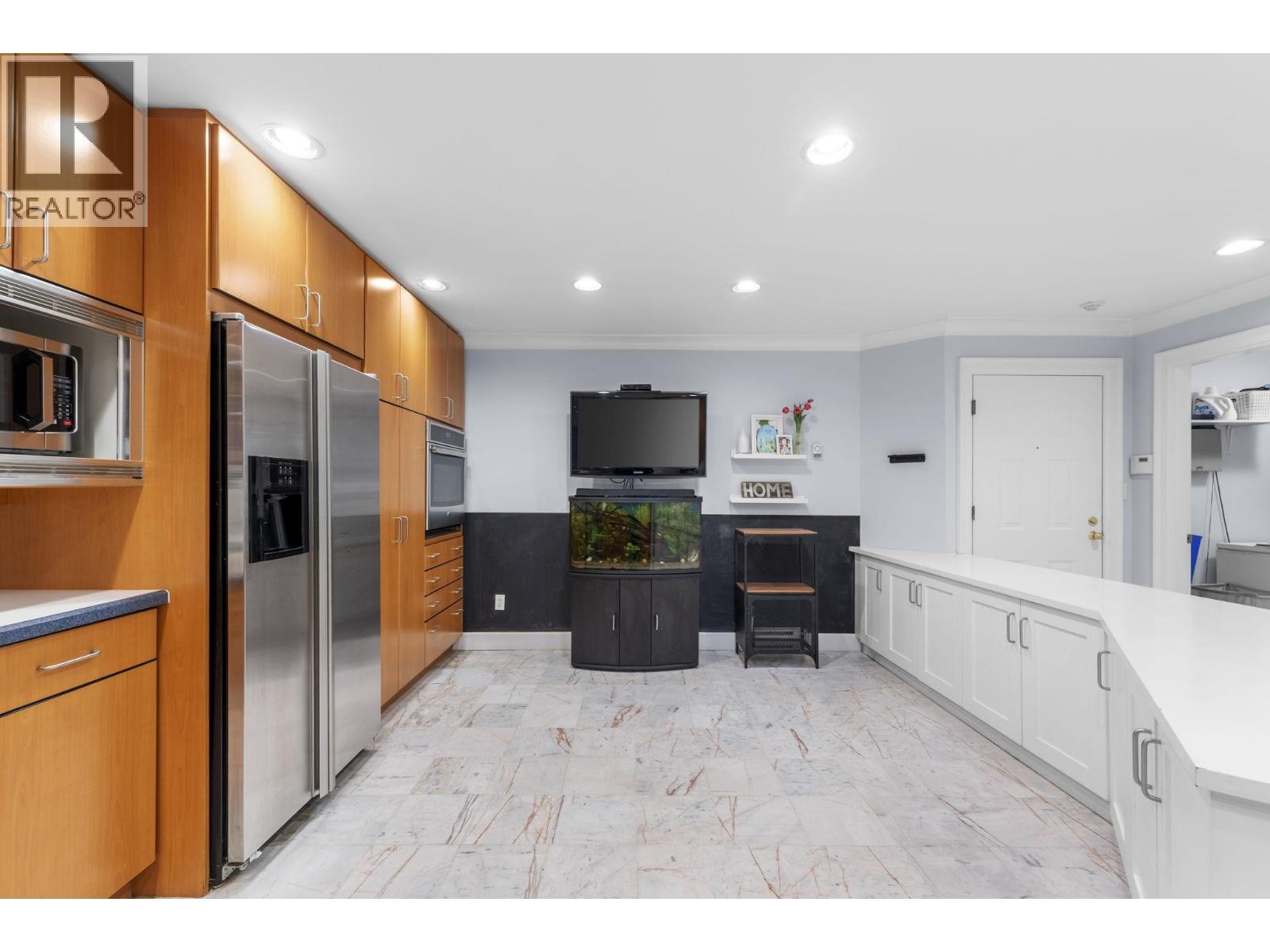 102 1500 Ostler Court, North Vancouver, British Columbia  V7G 2S2 - Photo 13 - R3062018