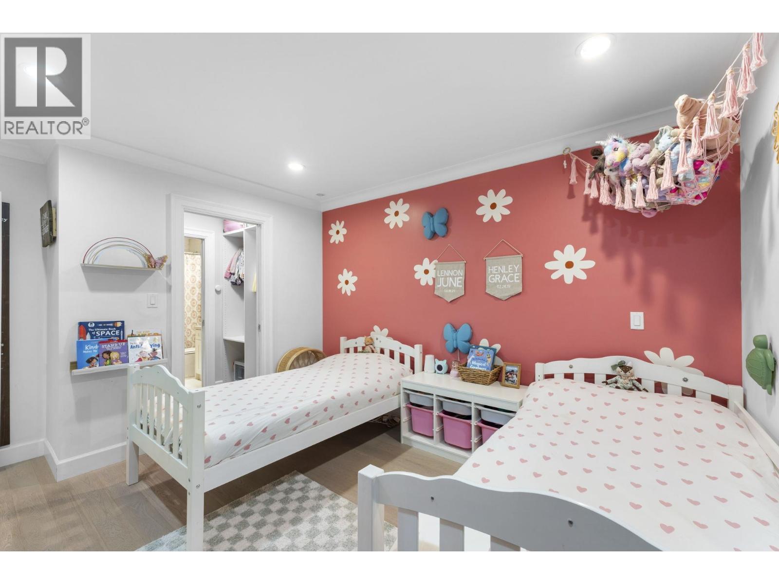 102 1500 Ostler Court, North Vancouver, British Columbia  V7G 2S2 - Photo 22 - R3062018