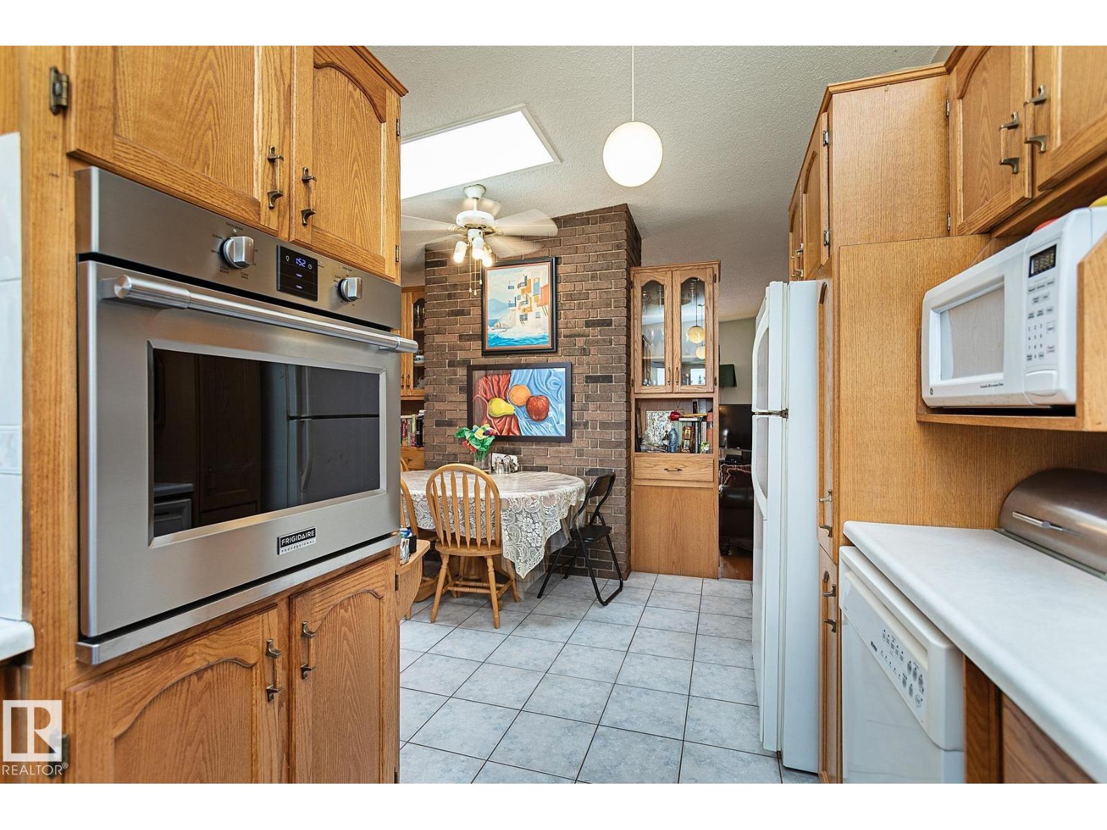 9523 134 Av Nw, Edmonton, Alberta  T5E 1H8 - Photo 12 - E4463634