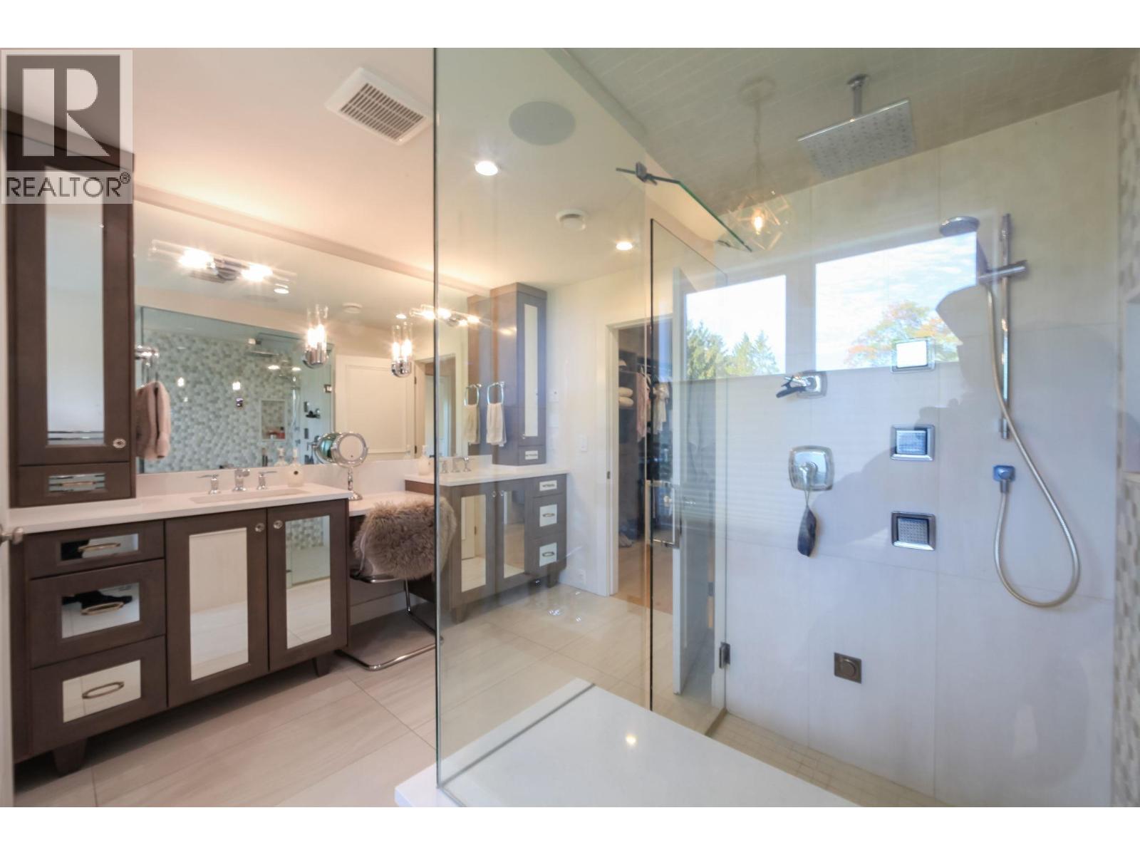 7863 Walmsley Court, Burnaby, British Columbia  V5E 3X3 - Photo 18 - R3062005