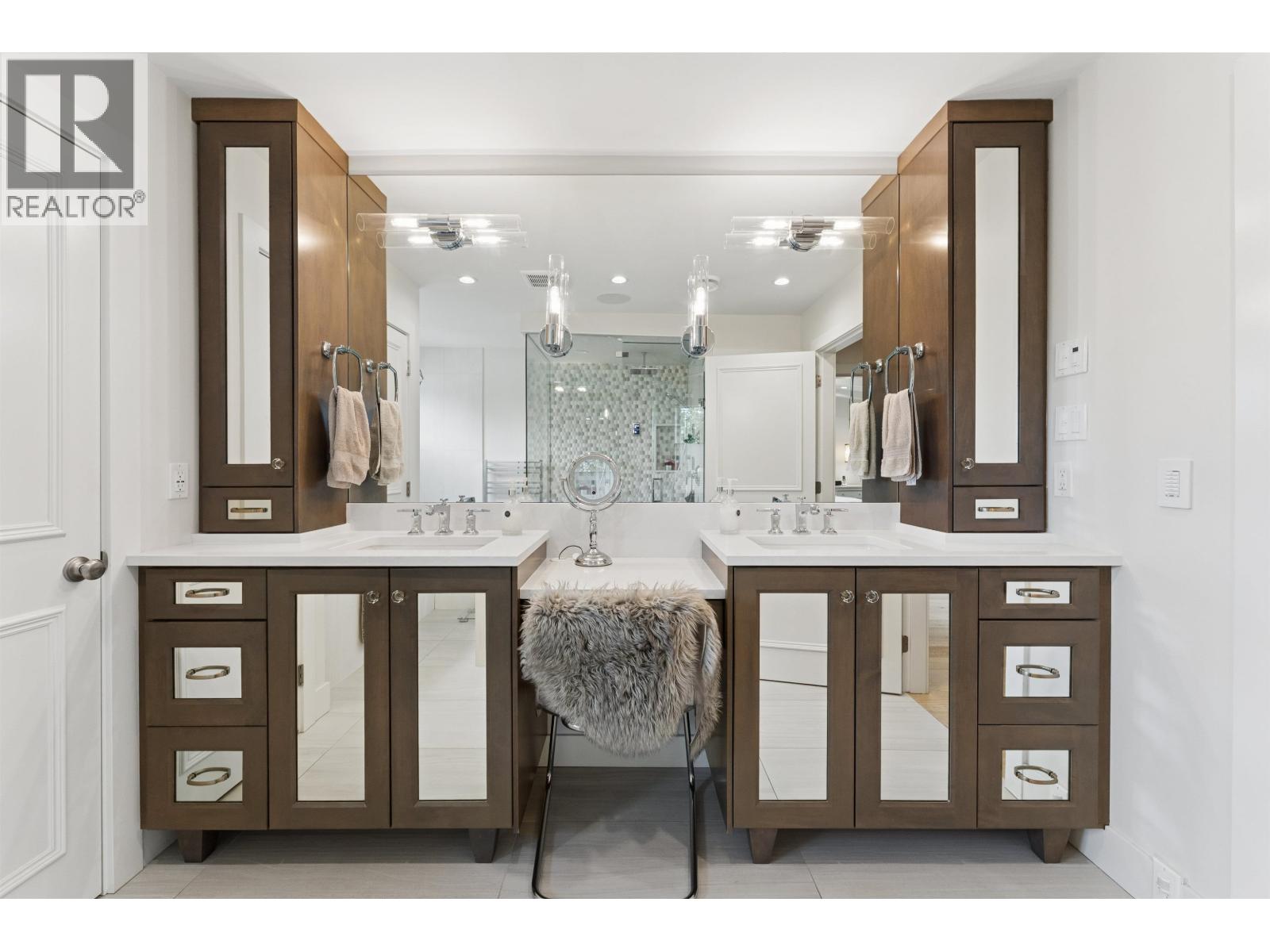 7863 Walmsley Court, Burnaby, British Columbia  V5E 3X3 - Photo 20 - R3062005