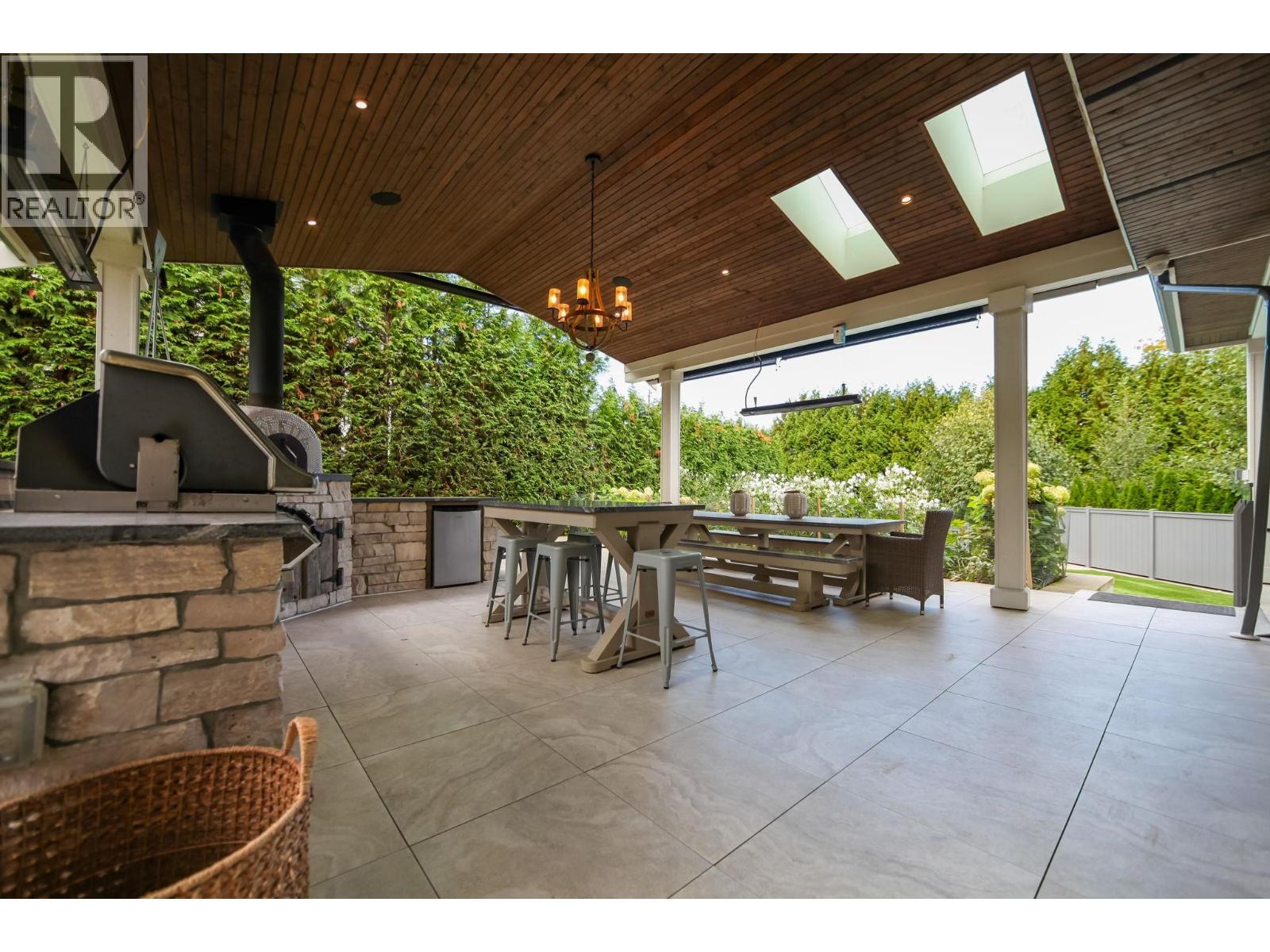 7863 Walmsley Court, Burnaby, British Columbia  V5E 3X3 - Photo 29 - R3062005