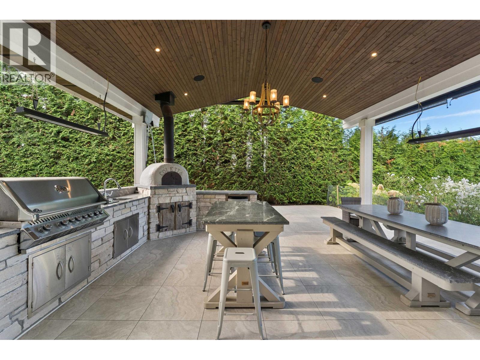 7863 Walmsley Court, Burnaby, British Columbia  V5E 3X3 - Photo 30 - R3062005