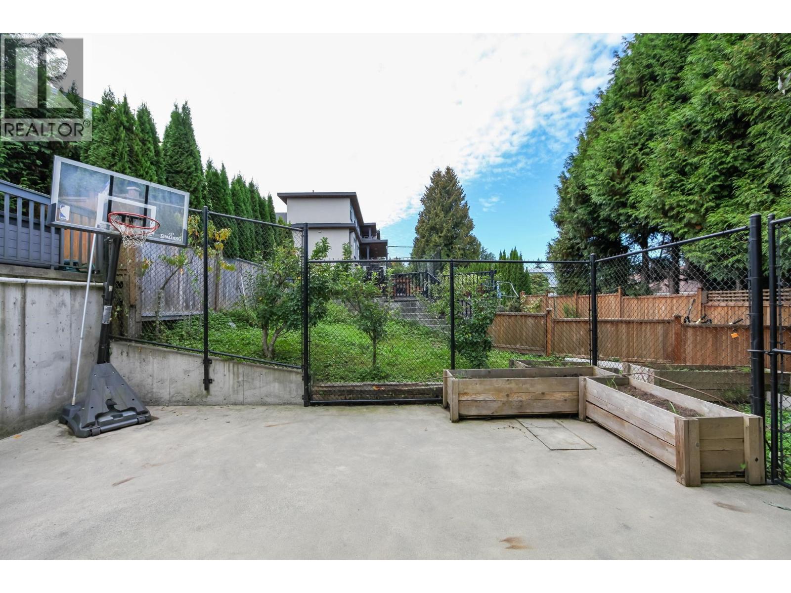 7863 Walmsley Court, Burnaby, British Columbia  V5E 3X3 - Photo 34 - R3062005