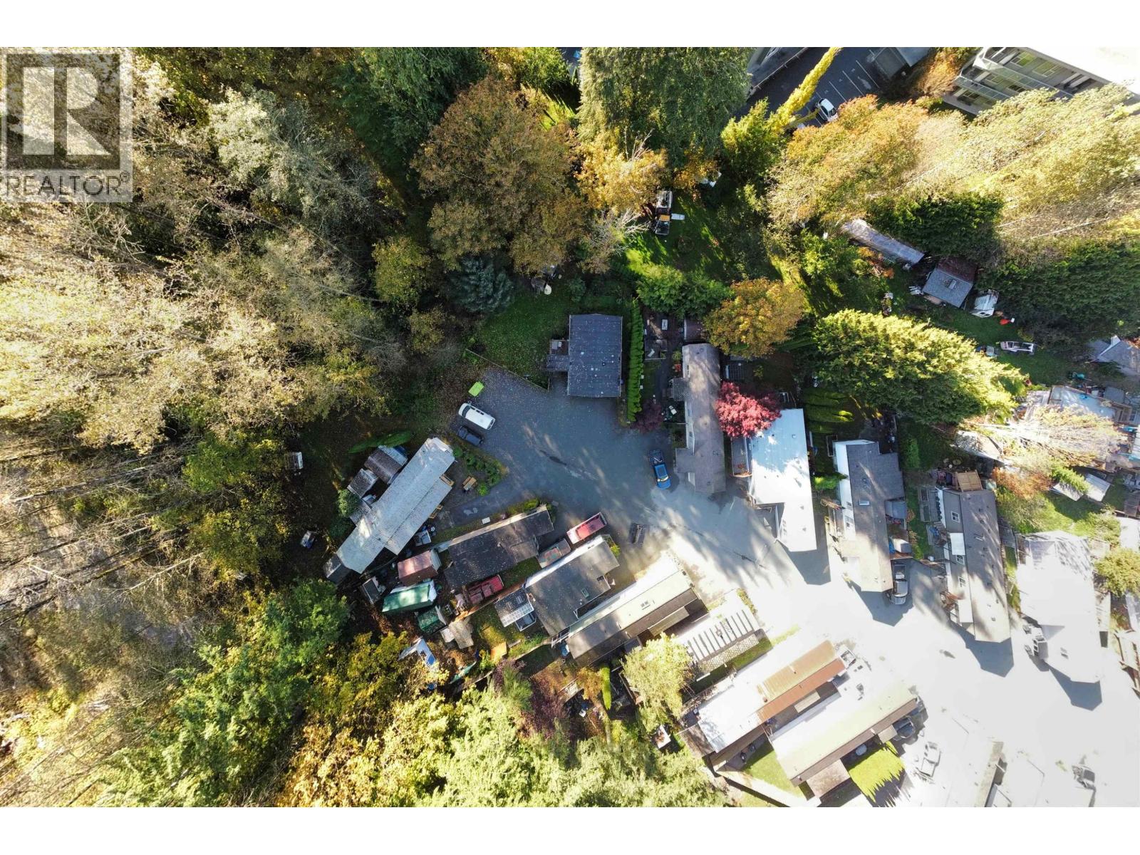 8 39884 Government Road, Squamish, British Columbia  V8B 0B1 - Photo 2 - R3062021