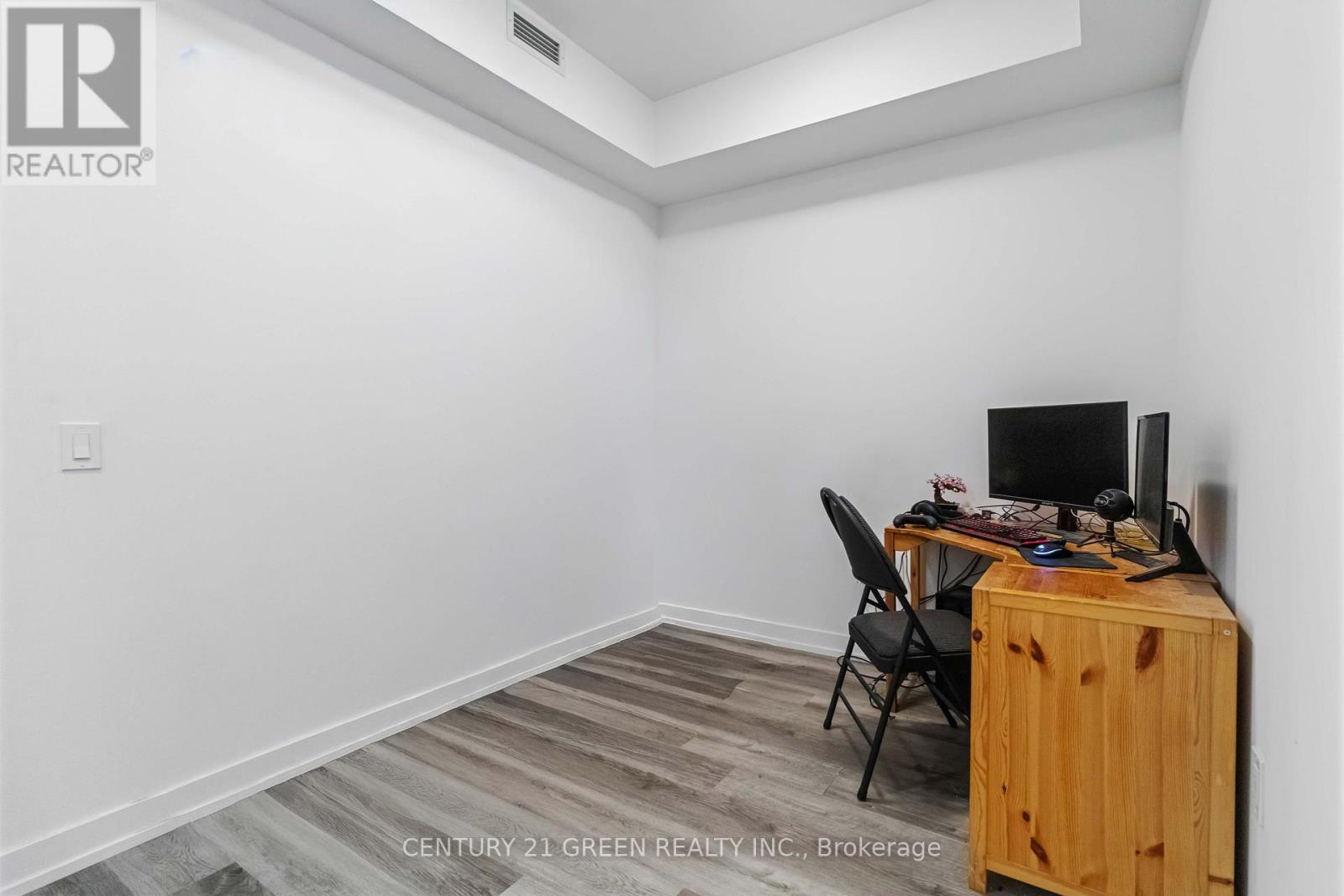 408 - 15 Wellington Street S, Kitchener, Ontario  N2G 0E4 - Photo 7 - X12483807