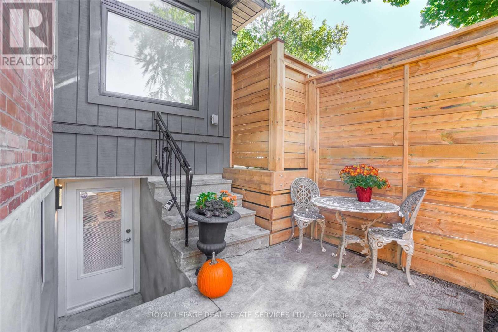 Lower - 117 St Johns Road, Toronto (Junction Area), Ontario  M6P 1V1 - Photo 4 - W12483571