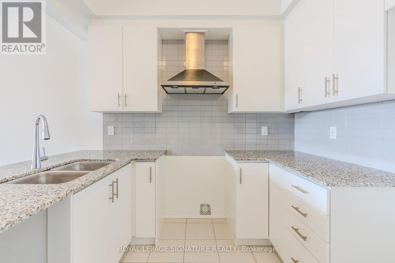 10 Timberfall Drive, Brampton, Ontario  L7A 5L9 - Photo 9 - W12483591