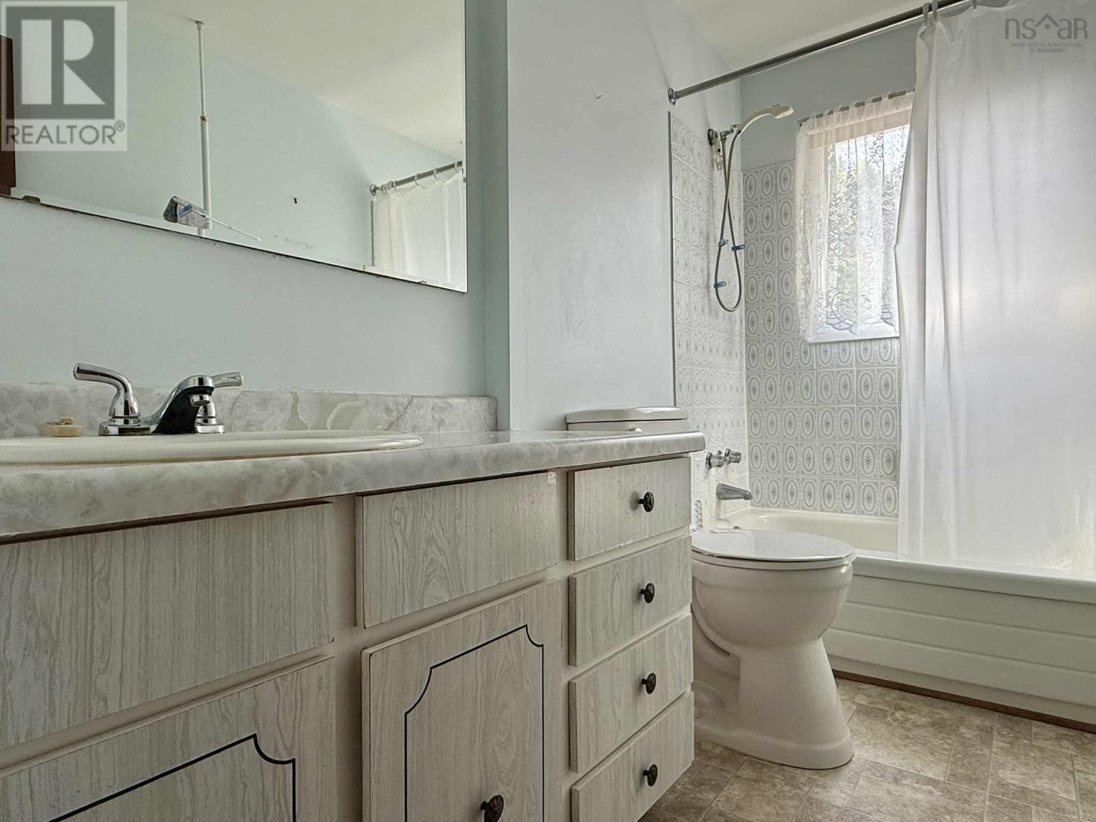 1498 East Prince Street, Salmon River, Nova Scotia  B6L 4C8 - Photo 21 - 202523143