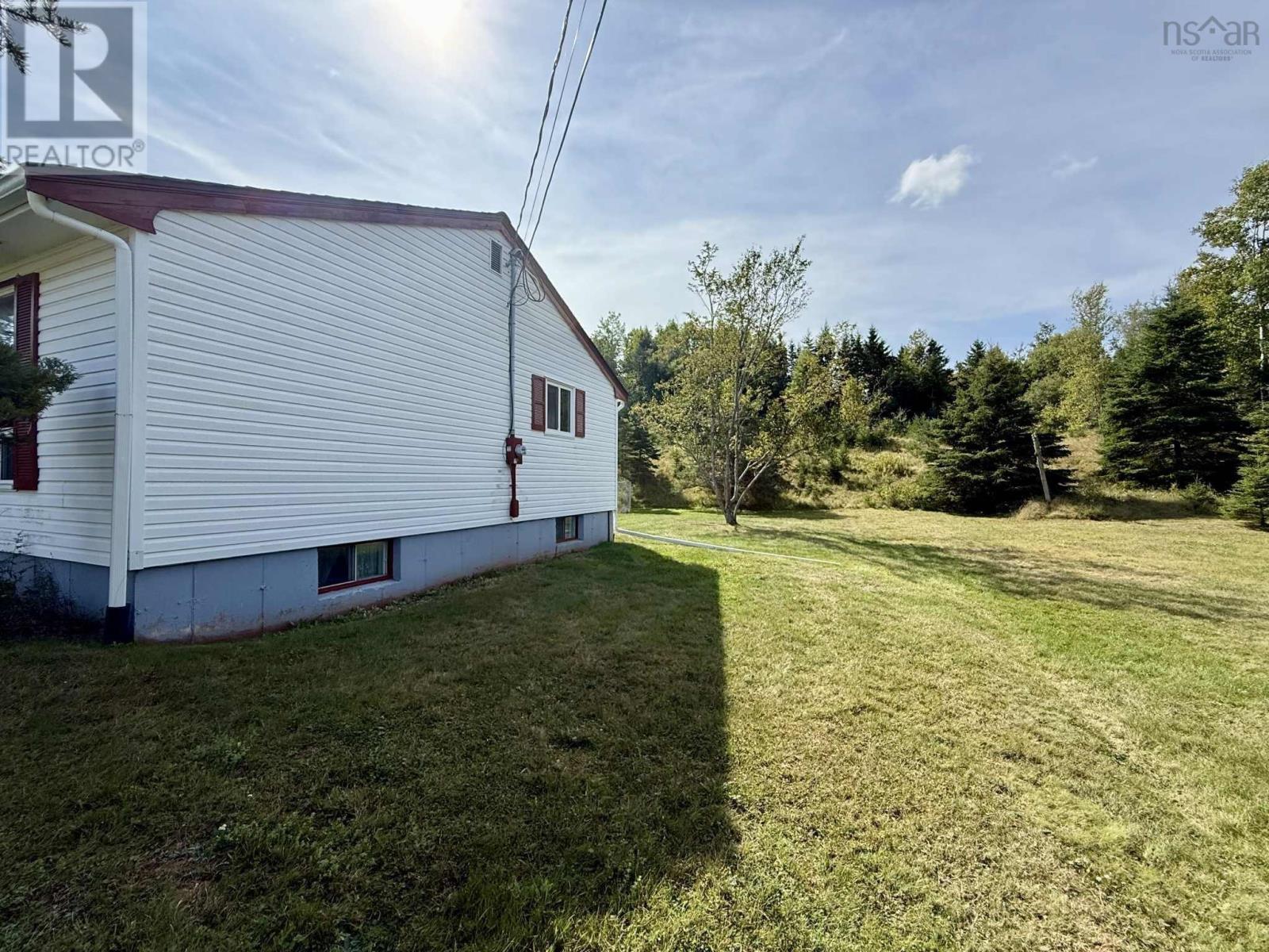 1498 East Prince Street, Salmon River, Nova Scotia  B6L 4C8 - Photo 11 - 202523143