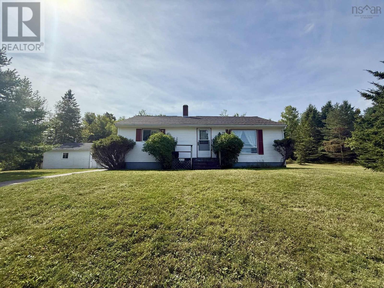 1498 East Prince Street, Salmon River, Nova Scotia  B6L 4C8 - Photo 7 - 202523143