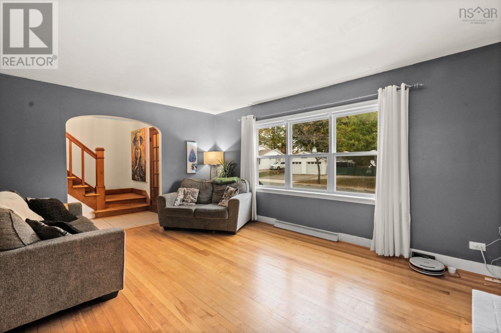 33 Pinehill Road, Dartmouth, Nova Scotia  B3A 2G2 - Photo 6 - 202526362