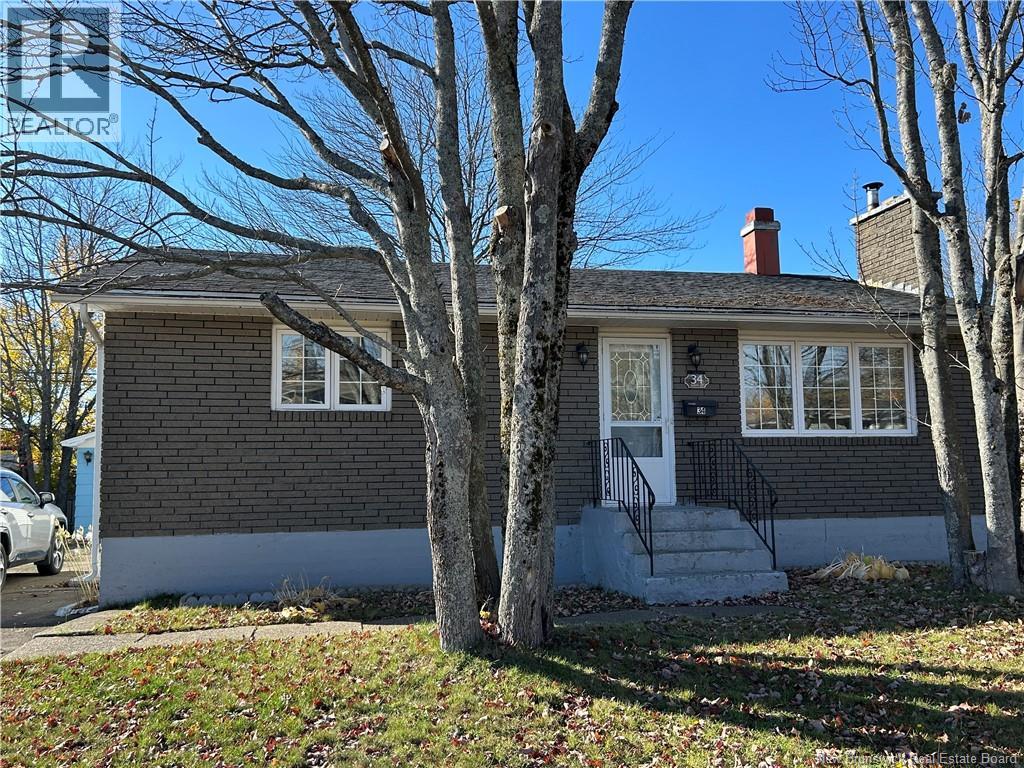 34 Smith Street, Moncton, New Brunswick  E1C 8G2 - Photo 3 - NB128500