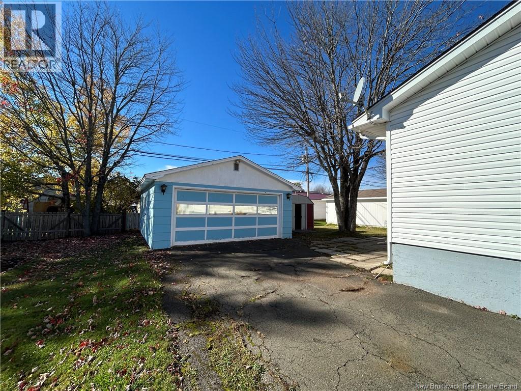 34 Smith Street, Moncton, New Brunswick  E1C 8G2 - Photo 11 - NB128500