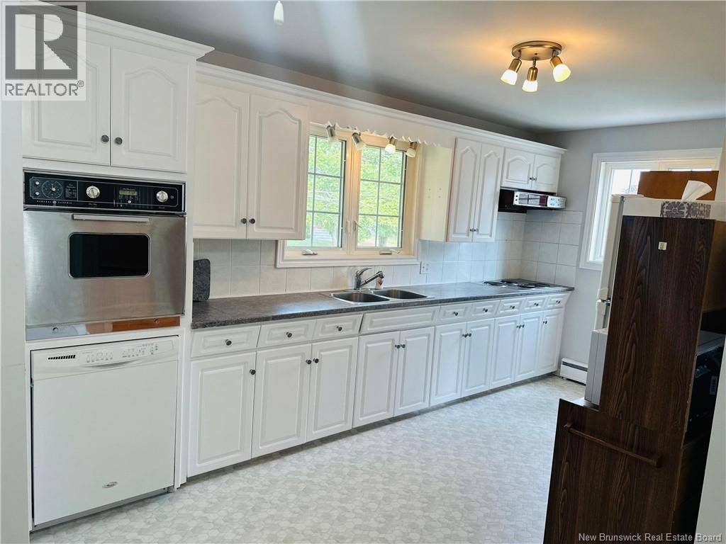 34 Smith Street, Moncton, New Brunswick  E1C 8G2 - Photo 17 - NB128500