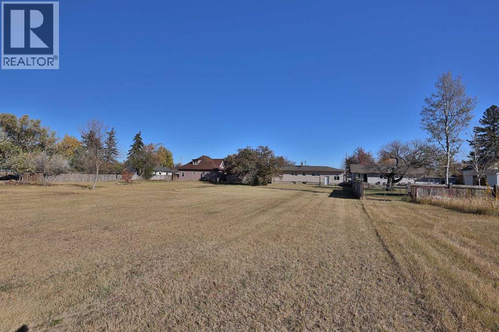 50 N 100 W, Raymond, Alberta  T0K 2S0 - Photo 34 - A2263443