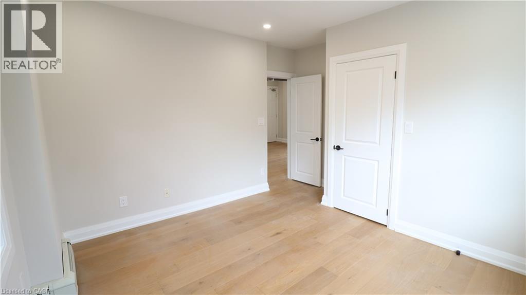 2002 Queen Street E Unit# 3, Toronto, Ontario  M4L 1J3 - Photo 15 - 40782310