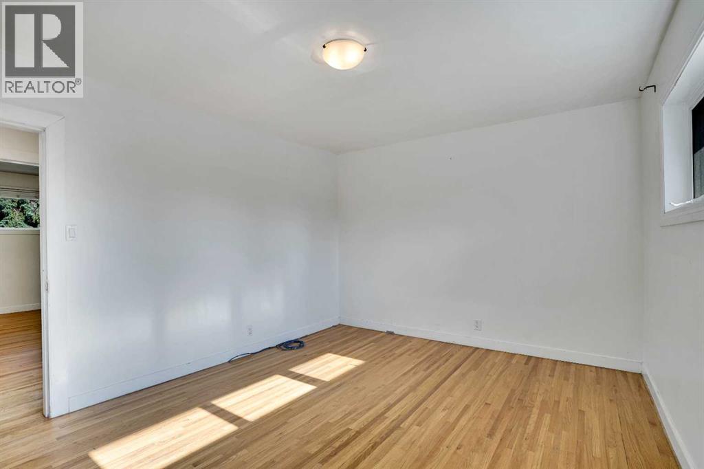 9 Cottage Street Nw, Calgary, Alberta  T2K 1Y4 - Photo 16 - A2256496