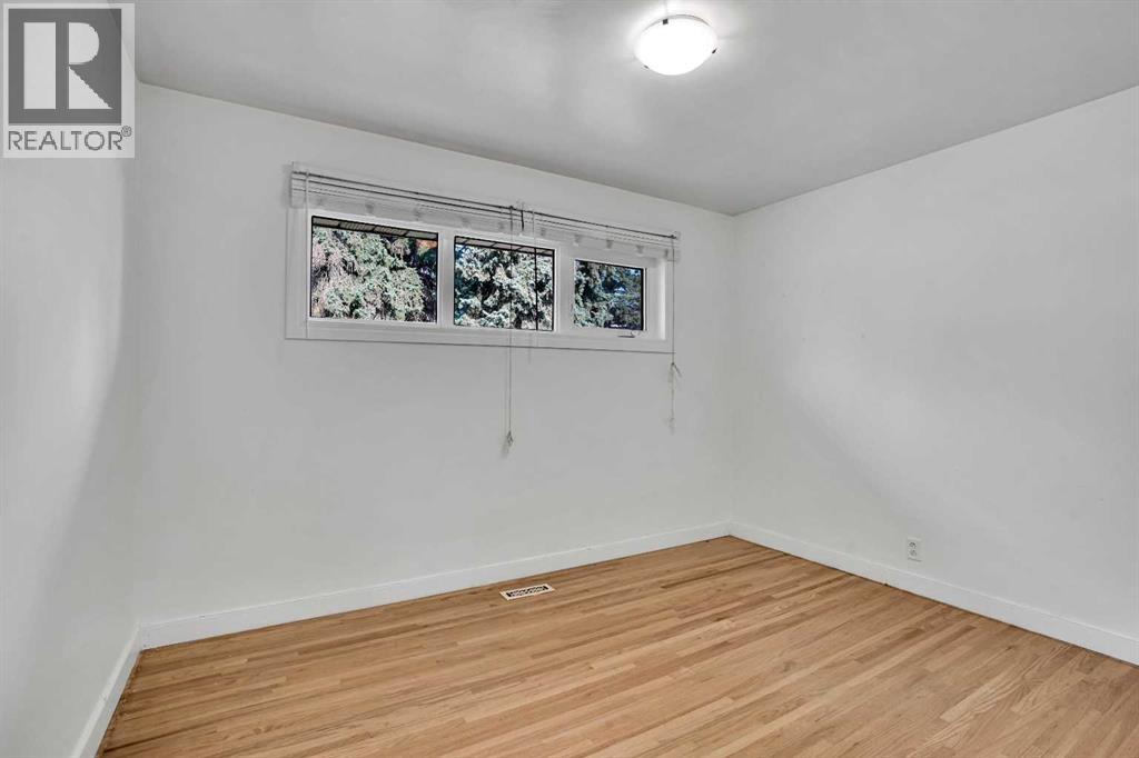 9 Cottage Street Nw, Calgary, Alberta  T2K 1Y4 - Photo 19 - A2256496