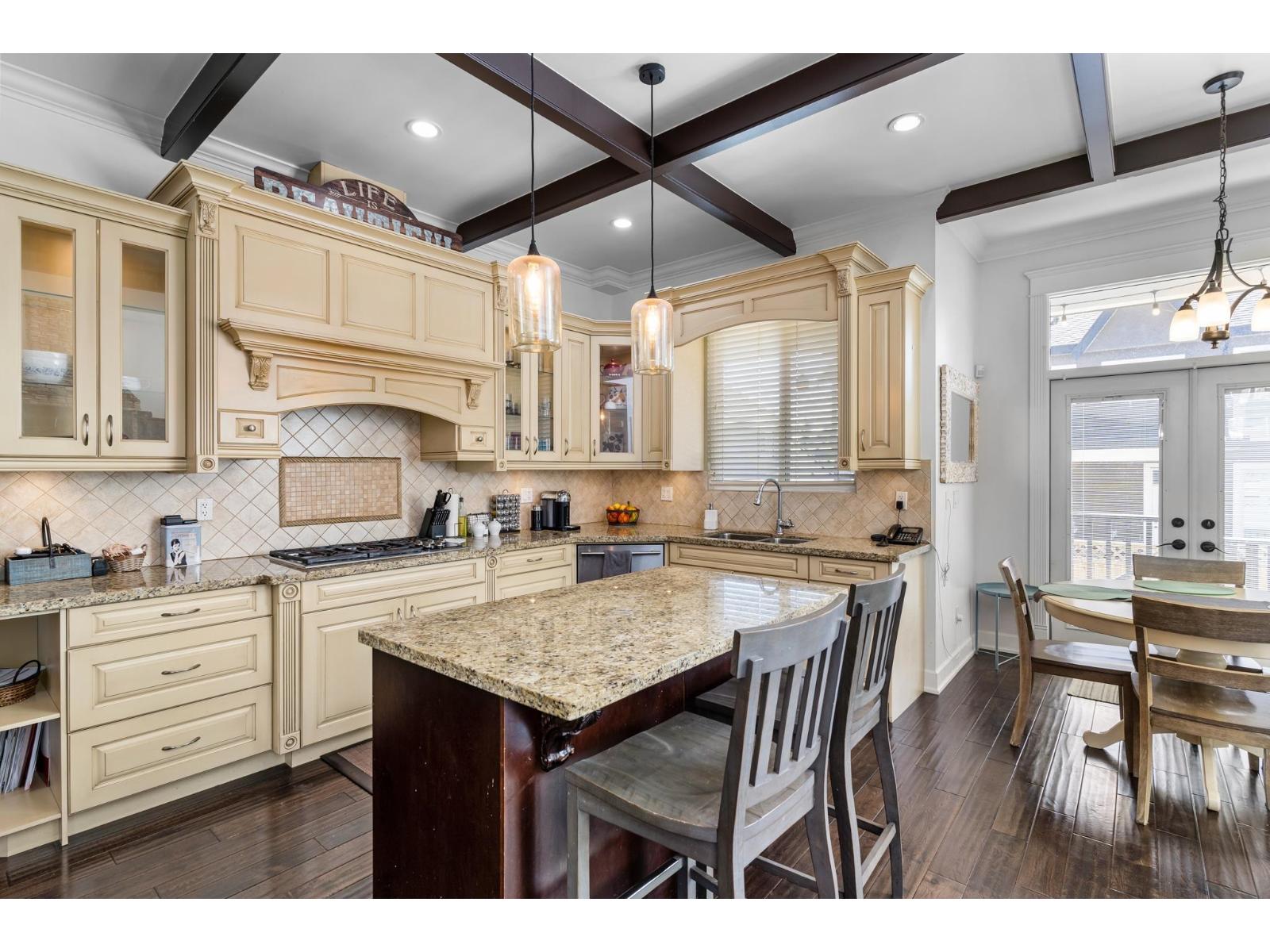 18876 53b Avenue, Surrey, British Columbia  V3S 2K2 - Photo 3 - R3061934