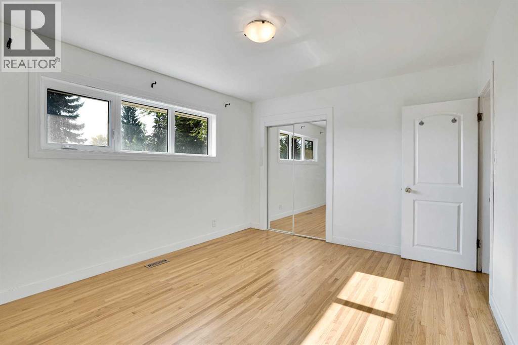 9 Cottage Street Nw, Calgary, Alberta  T2K 1Y4 - Photo 14 - A2256496