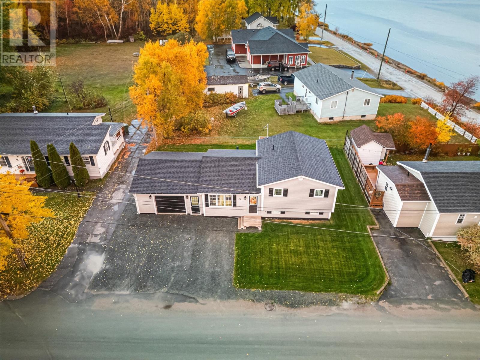21 Church Road, Gambo, Newfoundland & Labrador  A0G 1T0 - Photo 6 - 1292030