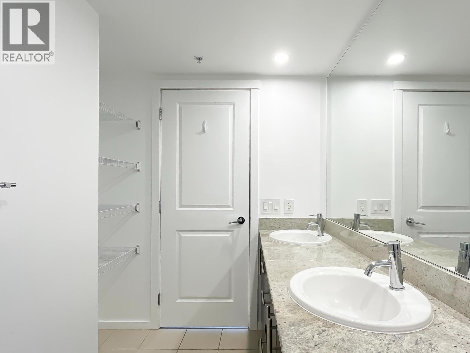 708 2289 Yukon Crescent, Burnaby, British Columbia  V5C 0B2 - Photo 16 - R3061936