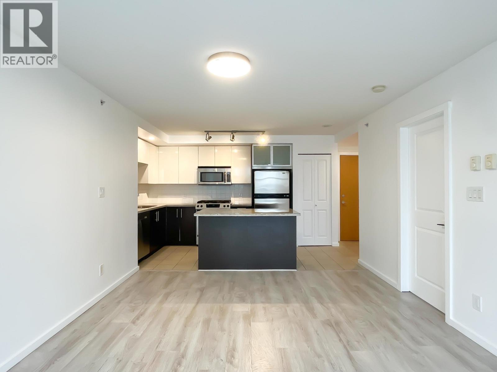 708 2289 Yukon Crescent, Burnaby, British Columbia  V5C 0B2 - Photo 8 - R3061936