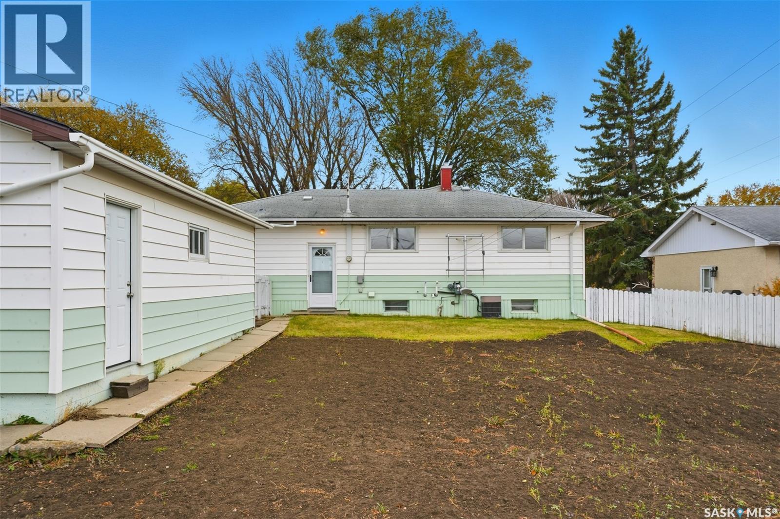 910 35th Street W, Saskatoon, Saskatchewan  S7L 0Y3 - Photo 30 - SK021797