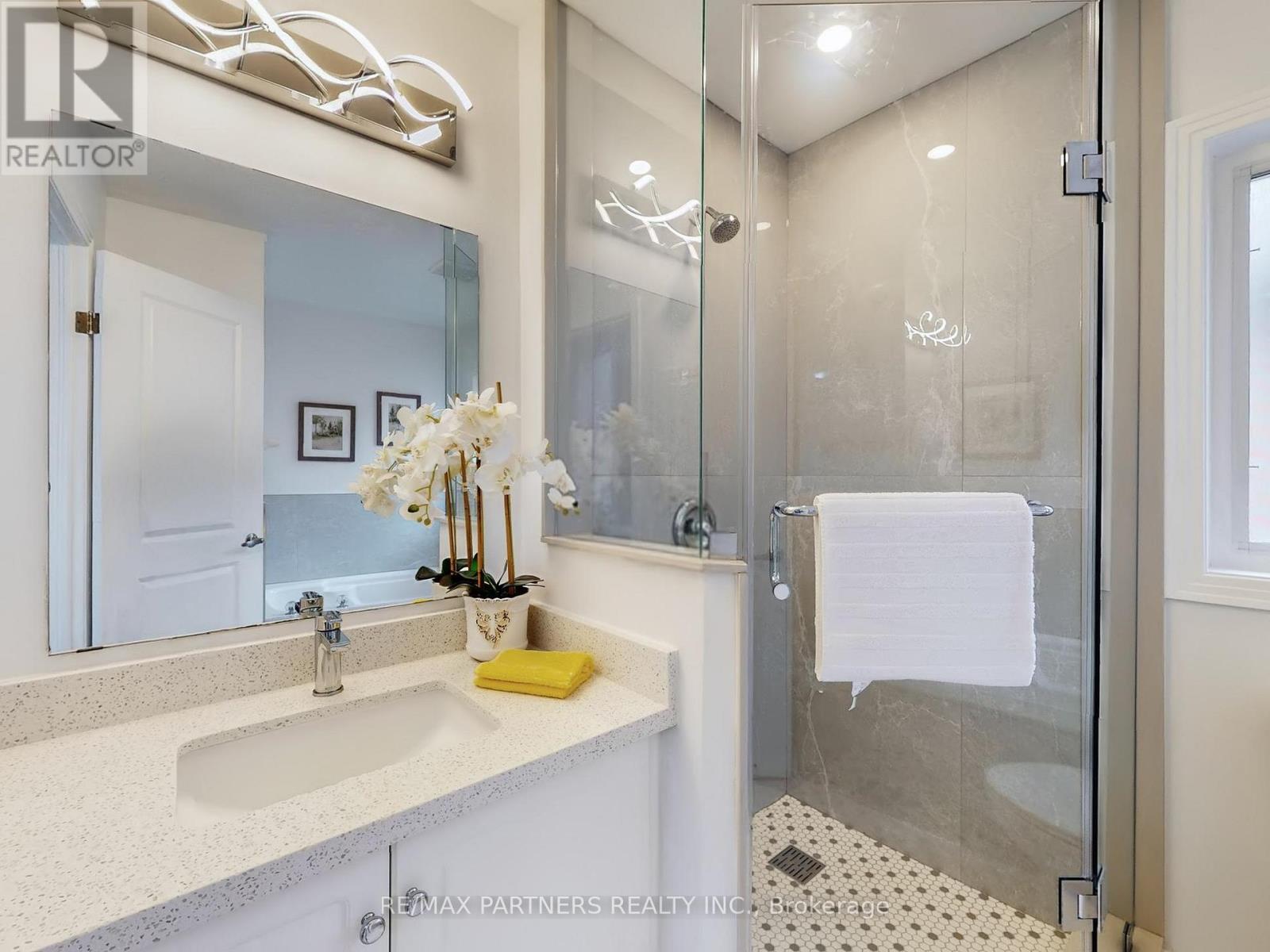 10 Whitford Road, Markham, Ontario  L6C 2J3 - Photo 17 - N12481527