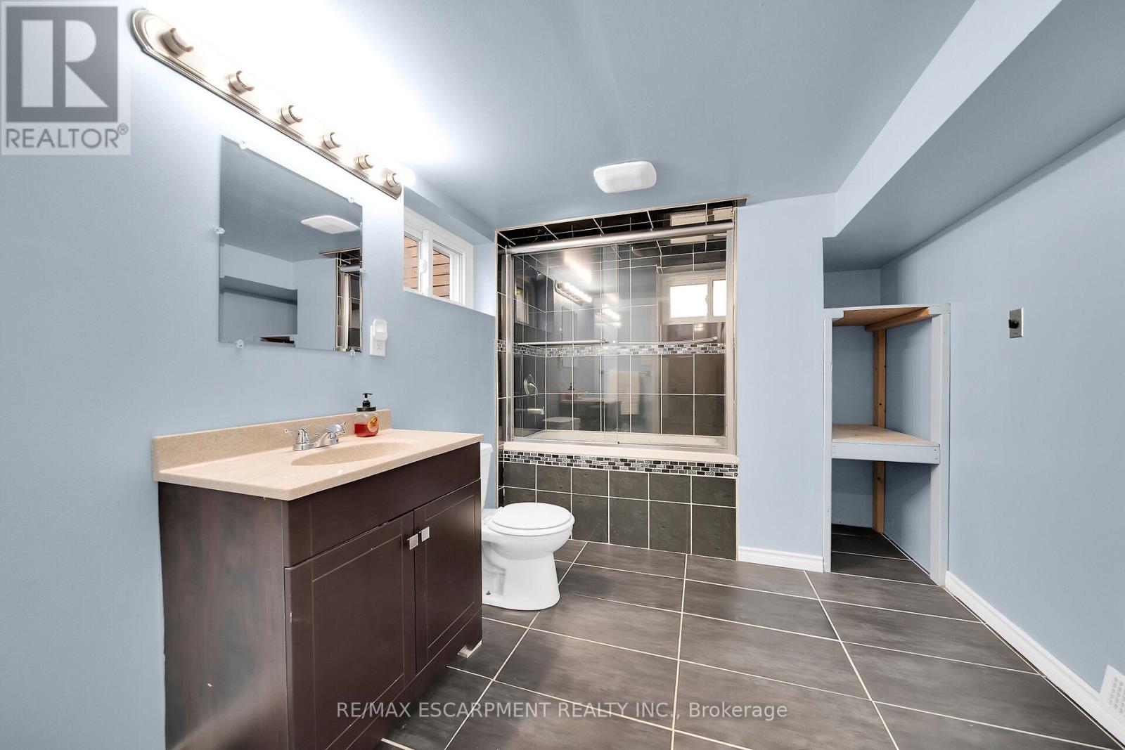 350 Pottruff Road N, Hamilton, Ontario  L8H 2M4 - Photo 30 - X12454542