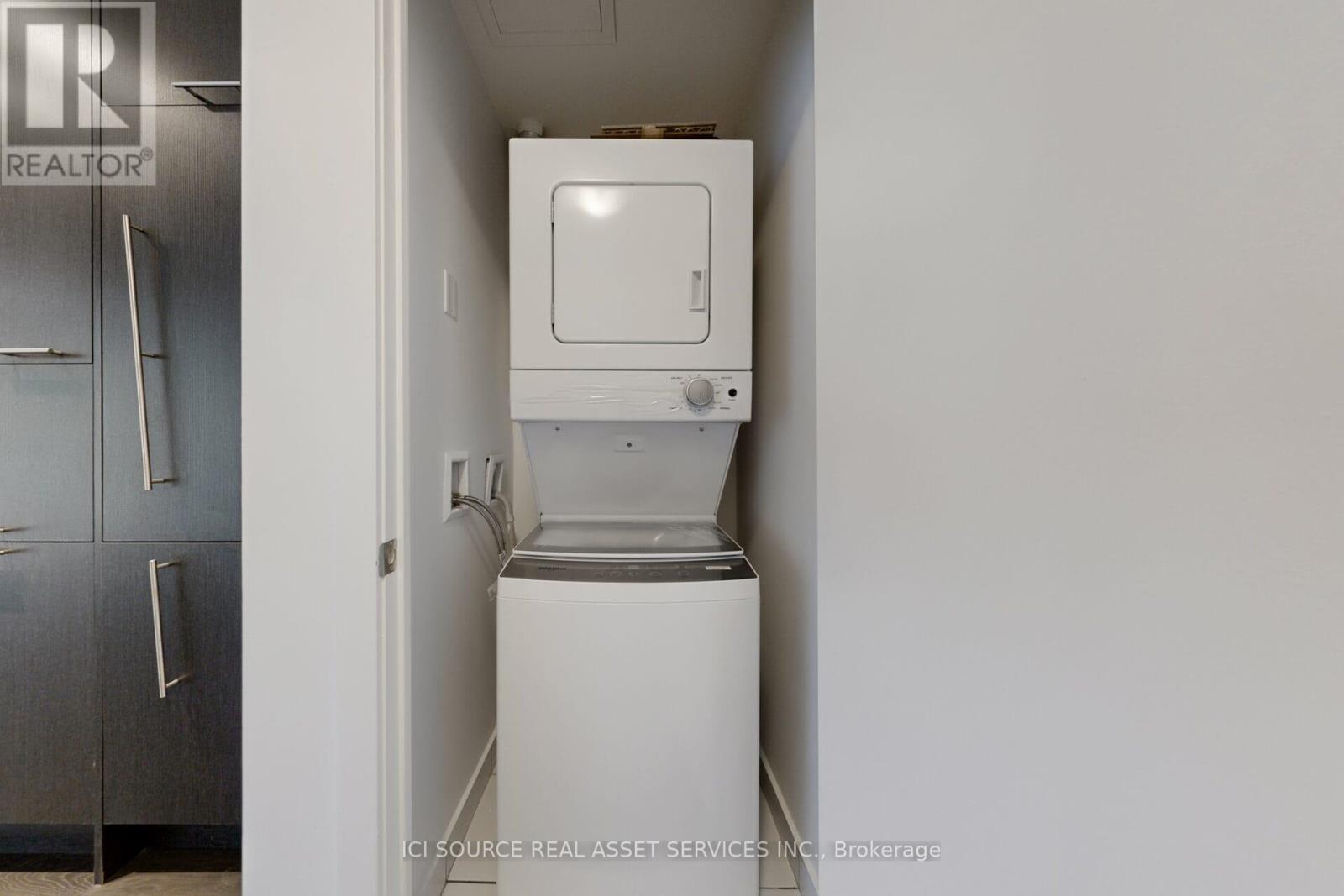 406 - 30 Nelson Street, Toronto, Ontario  M5V 0H5 - Photo 10 - C12407177
