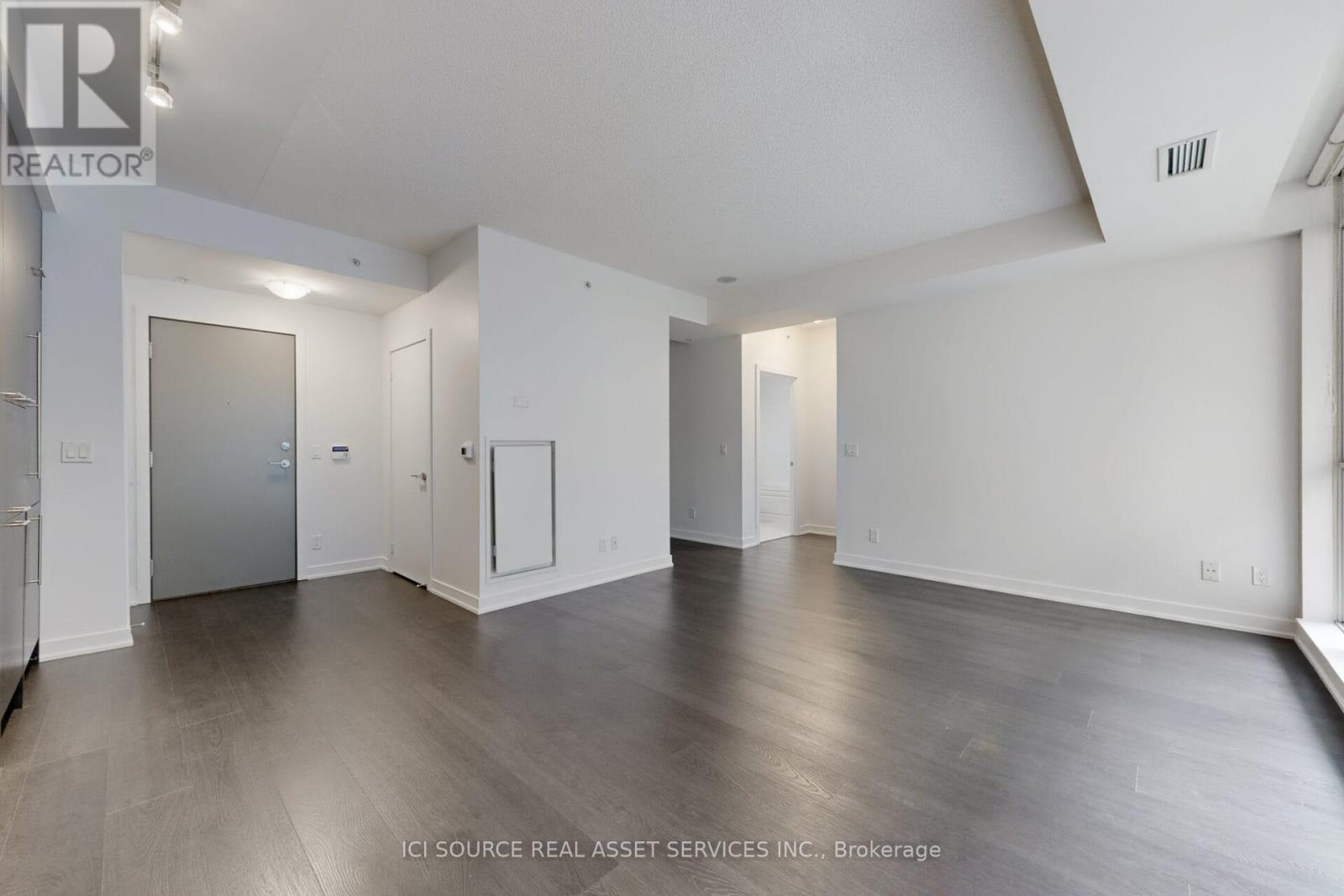 406 - 30 Nelson Street, Toronto, Ontario  M5V 0H5 - Photo 5 - C12407177