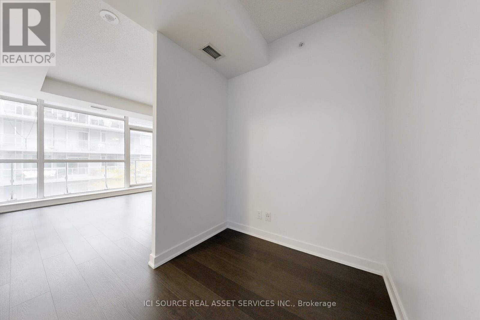 406 - 30 Nelson Street, Toronto, Ontario  M5V 0H5 - Photo 8 - C12407177
