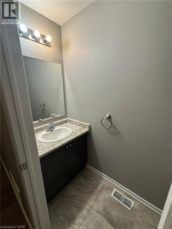 5024 Desantis Drive, Beamsville, Ontario  L0R 1B2 - Photo 13 - 40782292