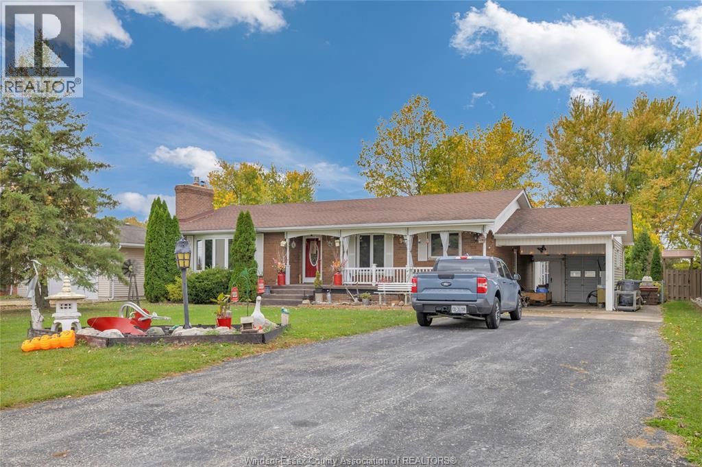 9484 Walker, Mcgregor, Ontario  N0R 1J0 - Photo 3 - 25027225