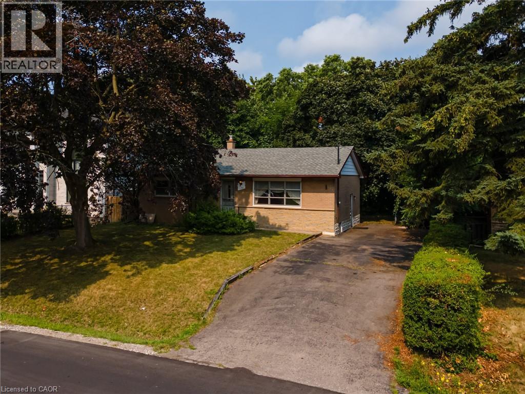 1191 Pinegrove Road, Oakville, Ontario  L6L 2W8 - Photo 1 - 40756610