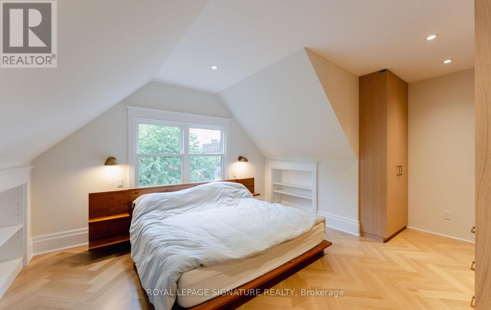 135 Marion Street, Toronto, Ontario  M6R 1E6 - Photo 21 - W12477722