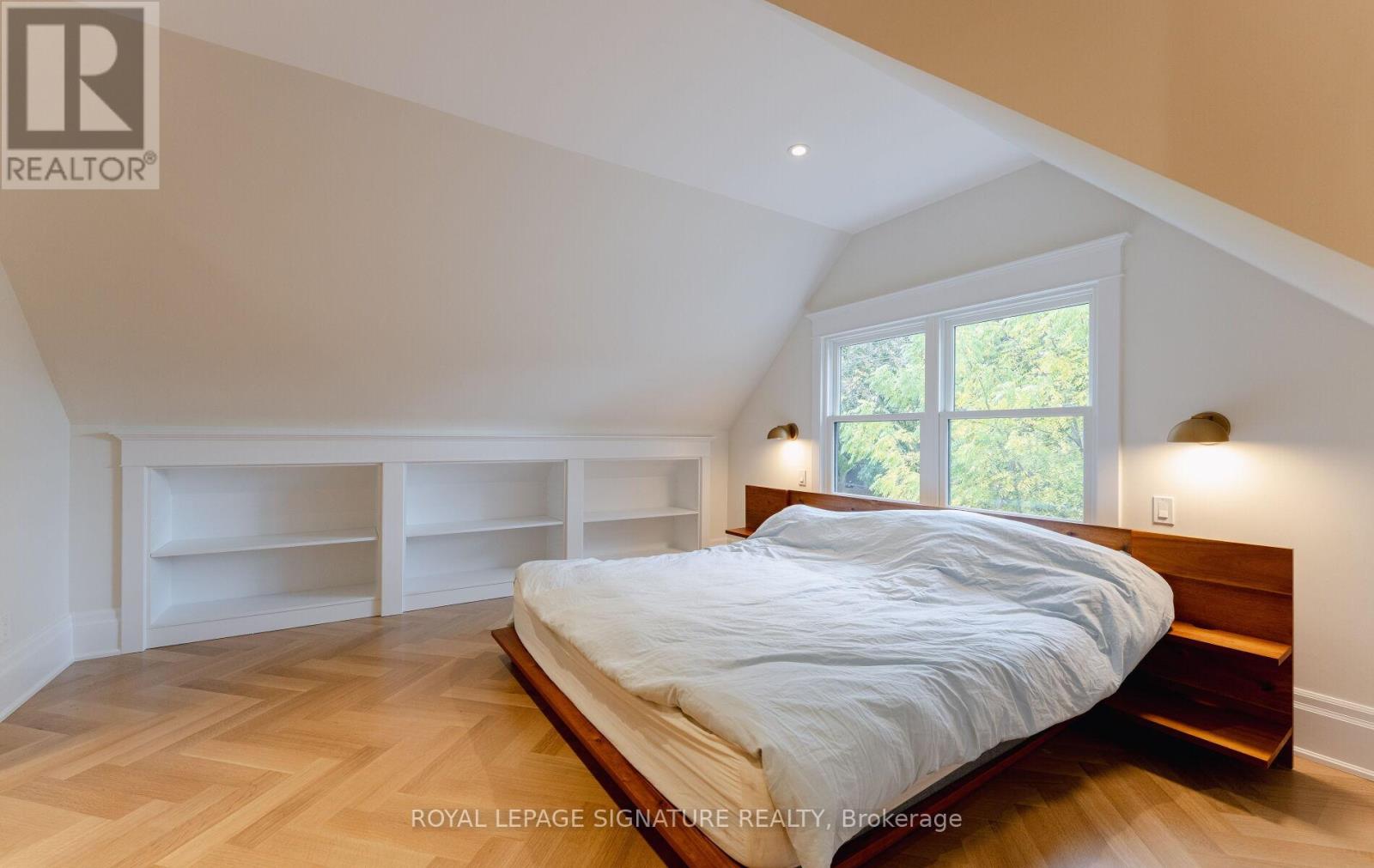 135 Marion Street, Toronto, Ontario  M6R 1E6 - Photo 22 - W12477722