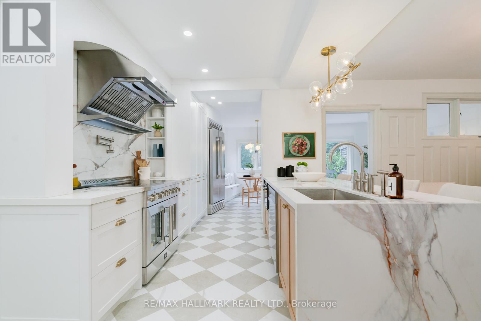 153 Heath Street E, Toronto, Ontario  M4T 1S6 - Photo 7 - C12483907
