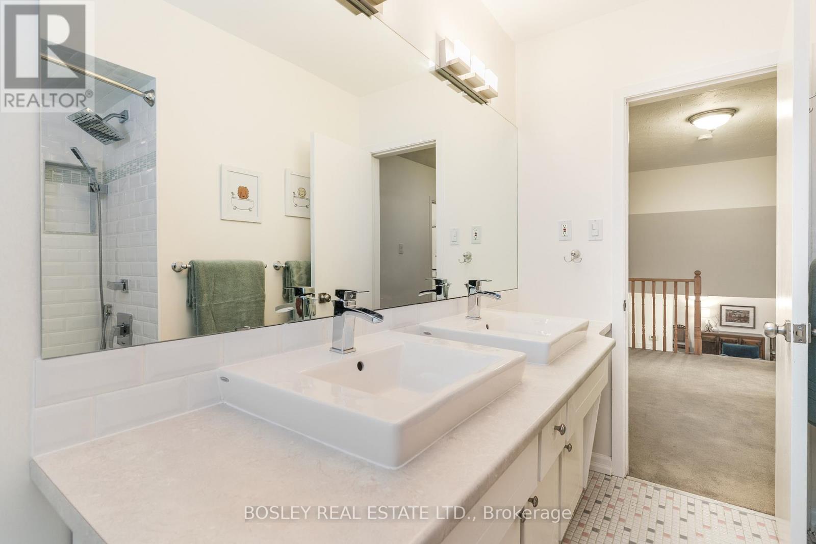 120 Rockford Road, Toronto, Ontario  M2R 3A7 - Photo 21 - C12483916