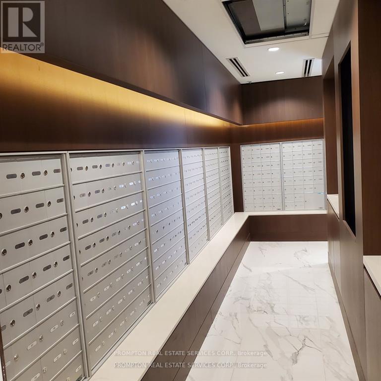 2009 - 95 Mcmahon Drive, Toronto, Ontario  M2K 0H2 - Photo 12 - C12483918