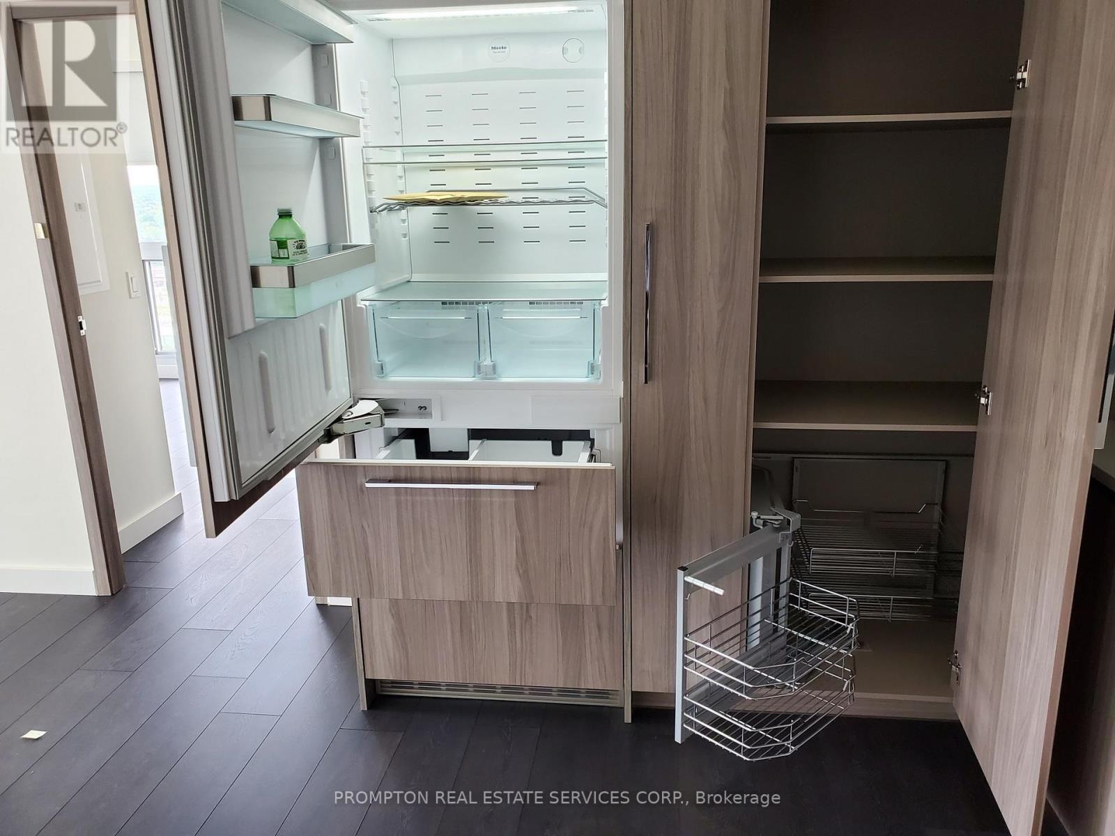 2009 - 95 Mcmahon Drive, Toronto, Ontario  M2K 0H2 - Photo 6 - C12483918